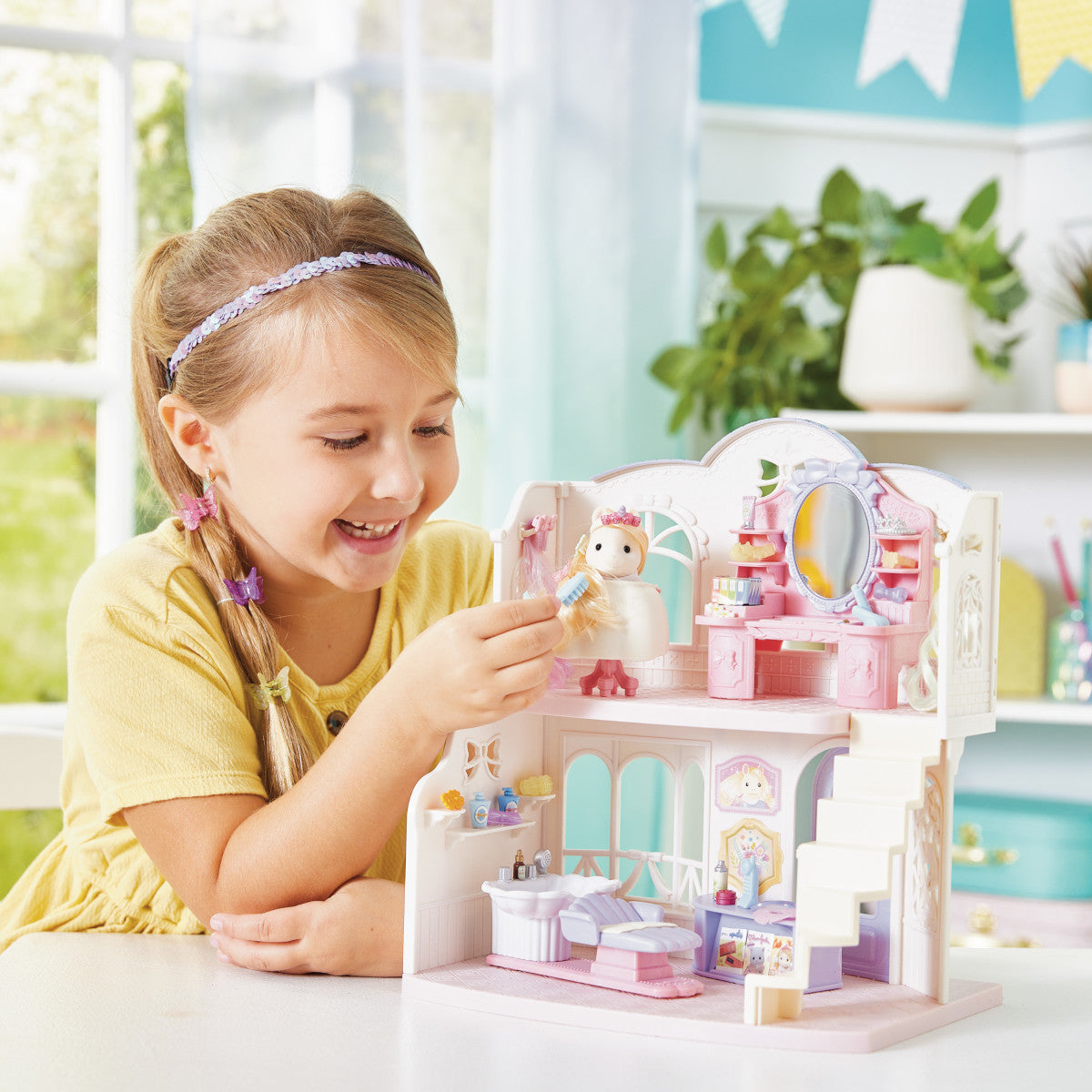 Calico Critters Pony's Stylish Hair Salon