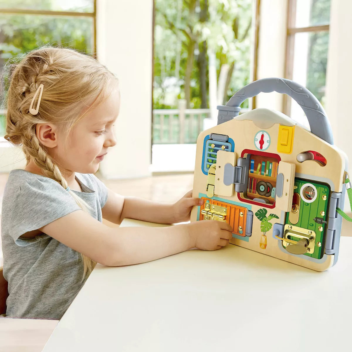 Hape Lock & Learn Playboard