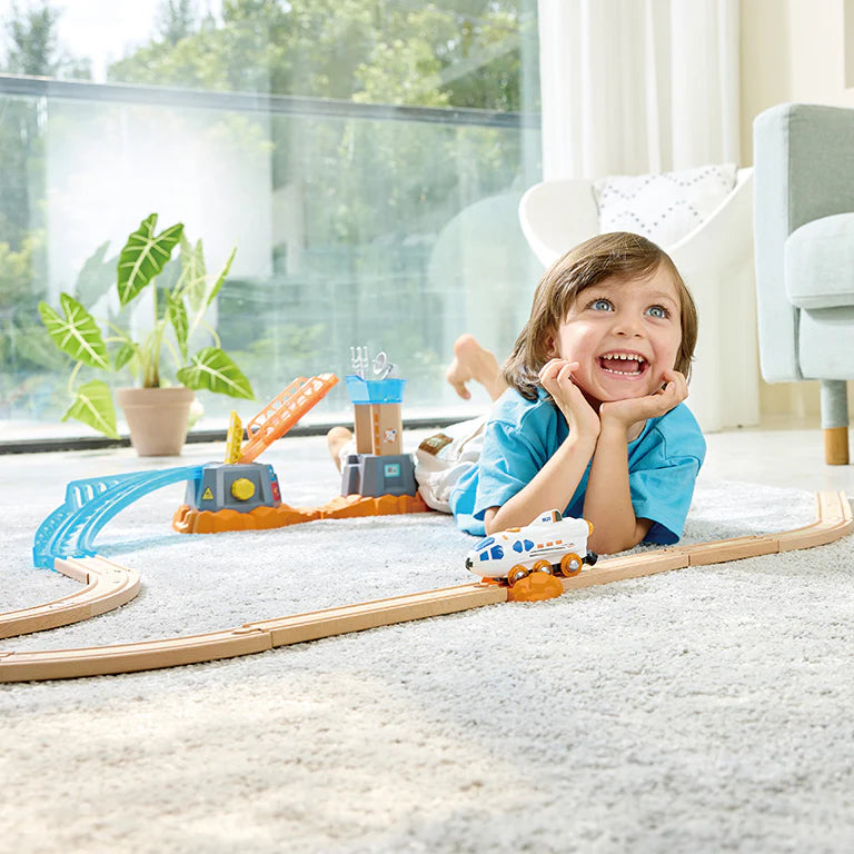 Hape 2-In-1 Space Shuttle Train